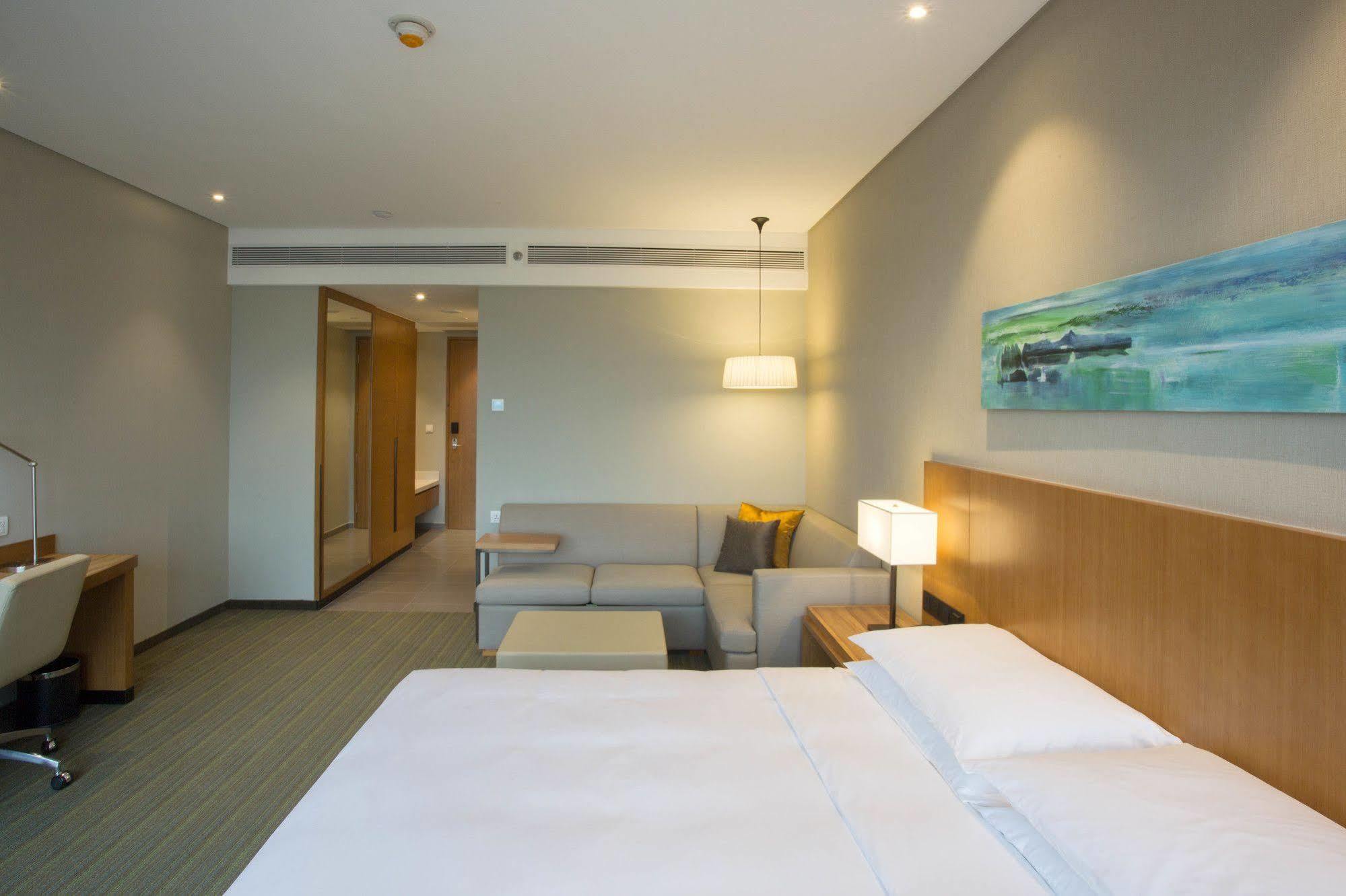 Hyatt Place Foshan Lishui Eksteriør bilde